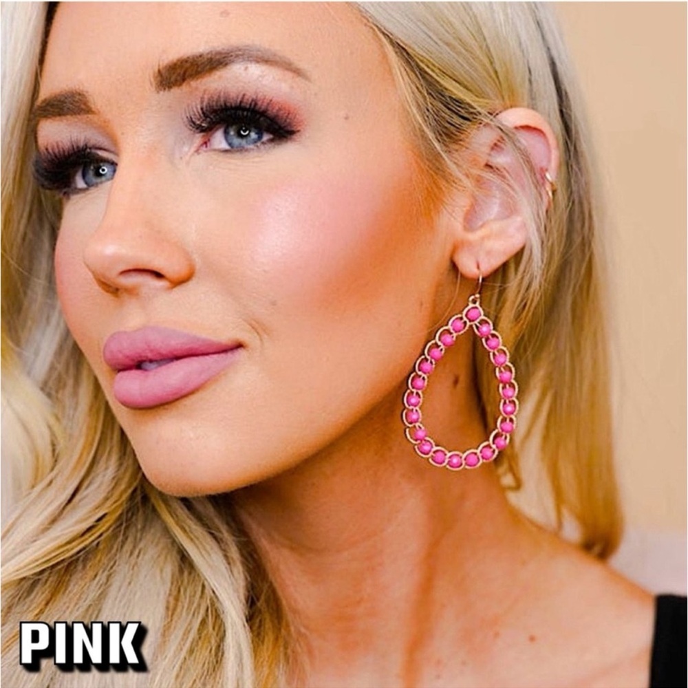 🆕🩷MESTIERE: PINK Gold Colored Teardrop Beaded Earrings